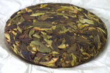 Load image into Gallery viewer, Da Xue Shan Wild White Tea Cake 2025 / 大雪山野生白茶饼