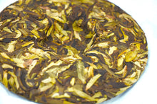 Load image into Gallery viewer, Da Xue Shan Wild White Tea 2023 / 大雪山野生白茶