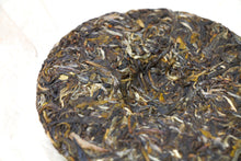 Load image into Gallery viewer, Wu Mu Long Raw Pu-erh Tea 2023 / 乌木龙古树生茶