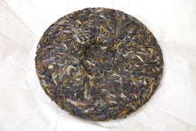 Load image into Gallery viewer, Wu Mu Long Raw Pu-erh Tea 2023 / 乌木龙古树生茶