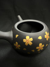 Load image into Gallery viewer, Tokoname Clay Tea Pot Y83