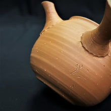 Load image into Gallery viewer, Tokoname Clay Tea Pot WM1
