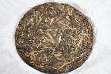Load image into Gallery viewer, Lao Hei Zhai Raw Pu-erh Tea 2017 / 老黑寨古樹生茶 2017