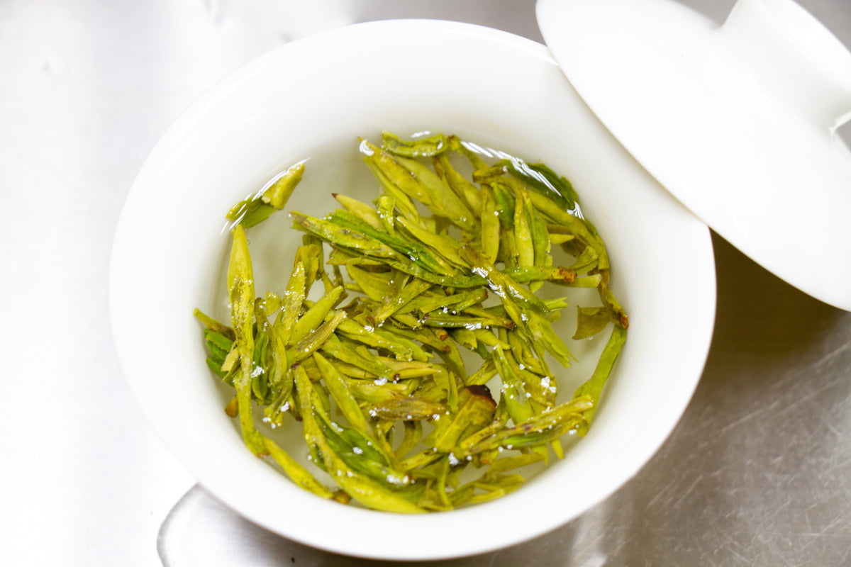 獅峰龍井茶　113g　　西湖龍井茶のうち獅峰山天仁茗茶(台湾) 2023新茶狮峰龙井狮牌精选AAA明前头茶西湖龙井茶125克绿茶