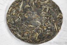 Load image into Gallery viewer, Mang Fei Raw Pu-erh Tea 2015 / 忙肺古樹生茶 2015