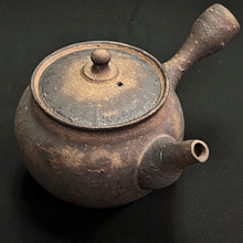 Load image into Gallery viewer, Tokoname Clay Tea Pot L68
