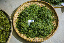 Load image into Gallery viewer, Lao Hei Zhai Raw Pu-erh Tea 2017 / 老黑寨古樹生茶 2017