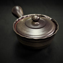 Load image into Gallery viewer, Tokoname Clay Tea Pot M429