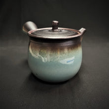 Load image into Gallery viewer, Tokoname Clay Tea Pot M628