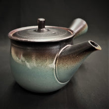 Load image into Gallery viewer, Tokoname Clay Tea Pot M628