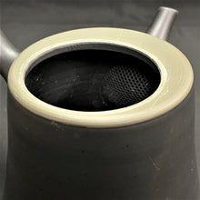 Load image into Gallery viewer, Tokoname Clay Tea Pot W172