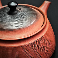 Load image into Gallery viewer, Tokoname Clay Tea Pot W187A