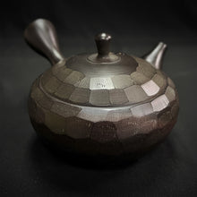 Load image into Gallery viewer, Tokoname Clay Tea Pot W377