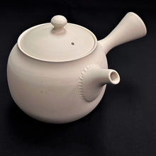 Load image into Gallery viewer, Tokoname Clay Tea Pot W3772