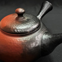 Load image into Gallery viewer, Tokoname Clay Teapot WM17