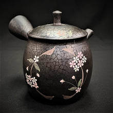 Load image into Gallery viewer, Tokoname Clay Tea Pot WM24