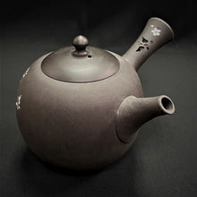 Load image into Gallery viewer, Tokoname Clay Tea Pot WM25