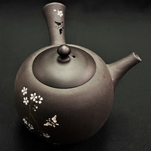 Load image into Gallery viewer, Tokoname Clay Tea Pot WM25