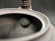 Load image into Gallery viewer, Tokoname Clay Top-handled Doubin WM27