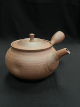 Load image into Gallery viewer, Tokoname Clay Tea Pot WM29
