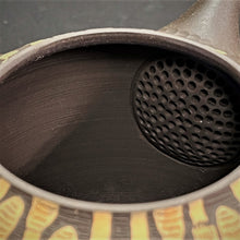 Load image into Gallery viewer, Tokoname Clay Tea Pot WM3