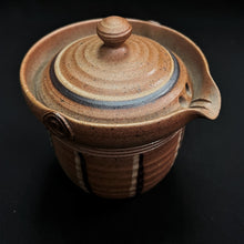 Load image into Gallery viewer, Tokoname Clay Tall Houhin WM46-1