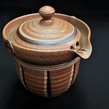 Load image into Gallery viewer, Tokoname Clay Tall Houhin WM46-1