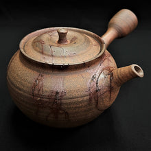 Load image into Gallery viewer, Tokoname Clay Teapot WM54