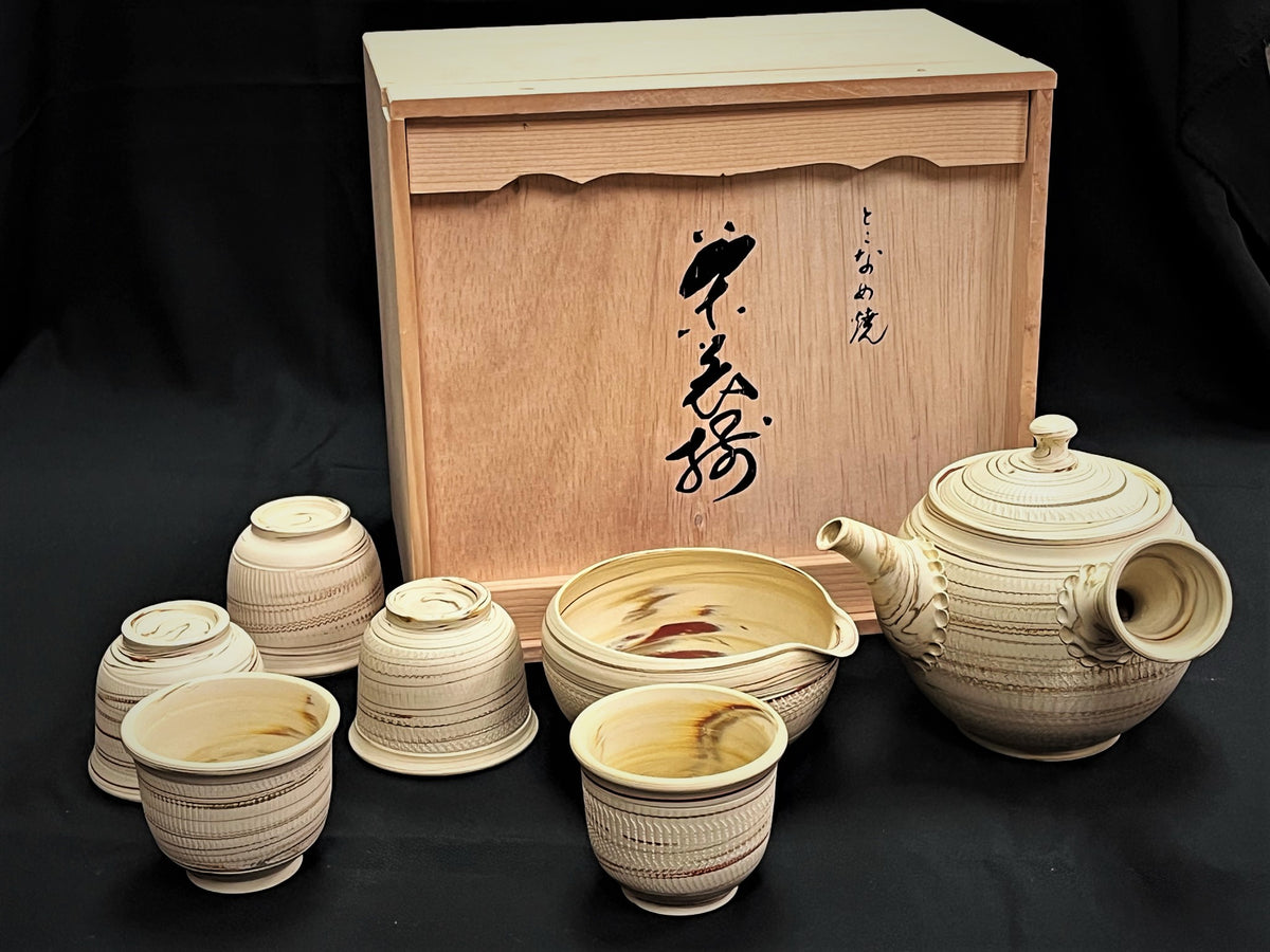 Tokoname 陶土茶壶套装 WM56