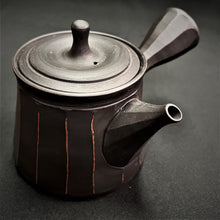 Load image into Gallery viewer, Tokoname Clay Tea Pot WM58