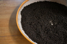 Load image into Gallery viewer, Vintage 30 Years Dong Ding Oolong / 凍頂陳年老茶30年