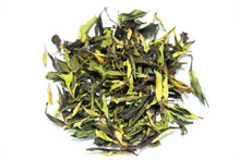 Load image into Gallery viewer, Da Xue Shan Wild White Tea 2024 Loose Tea / 大雪山野生白茶 散茶
