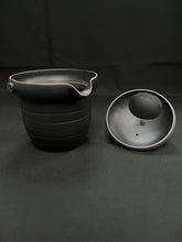 Load image into Gallery viewer, Tokoname Tall Houhin Y332
