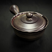 Load image into Gallery viewer, Tokoname Clay Tea Pot M429
