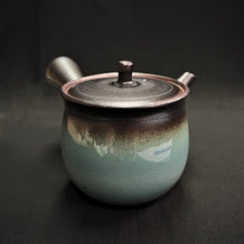 Load image into Gallery viewer, Tokoname Clay Tea Pot M628
