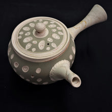 Load image into Gallery viewer, Tokoname Clay Tea Pot M95
