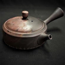 Load image into Gallery viewer, Tokoname Clay Tea Pot N7
