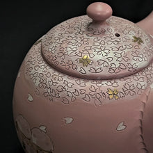 Load image into Gallery viewer, Tokoname Clay Tea Pot W77
