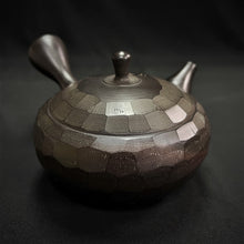 Load image into Gallery viewer, Tokoname Clay Tea Pot W377
