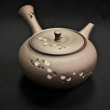 Load image into Gallery viewer, Tokoname Clay Tea Pot WM19
