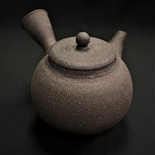 Load image into Gallery viewer, Tokoname Clay Tea Pot WM5

